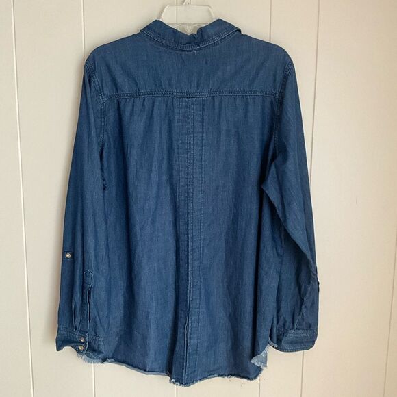 Democracy Embroidered Chambray Button Down Shirt Women’s Size XL - Picture 10 of 16